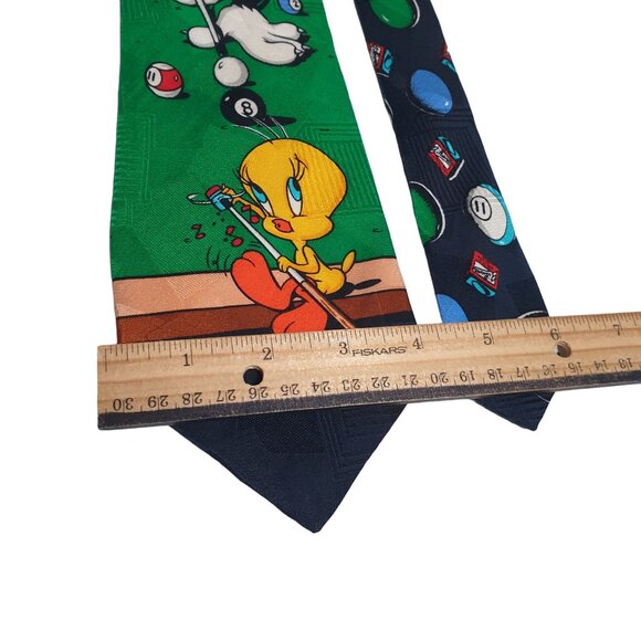 Looney Tunes Mania Tweety Bird Sylvester Pool Table Silk Tie Cartoon Collectable - Picture 3 of 5